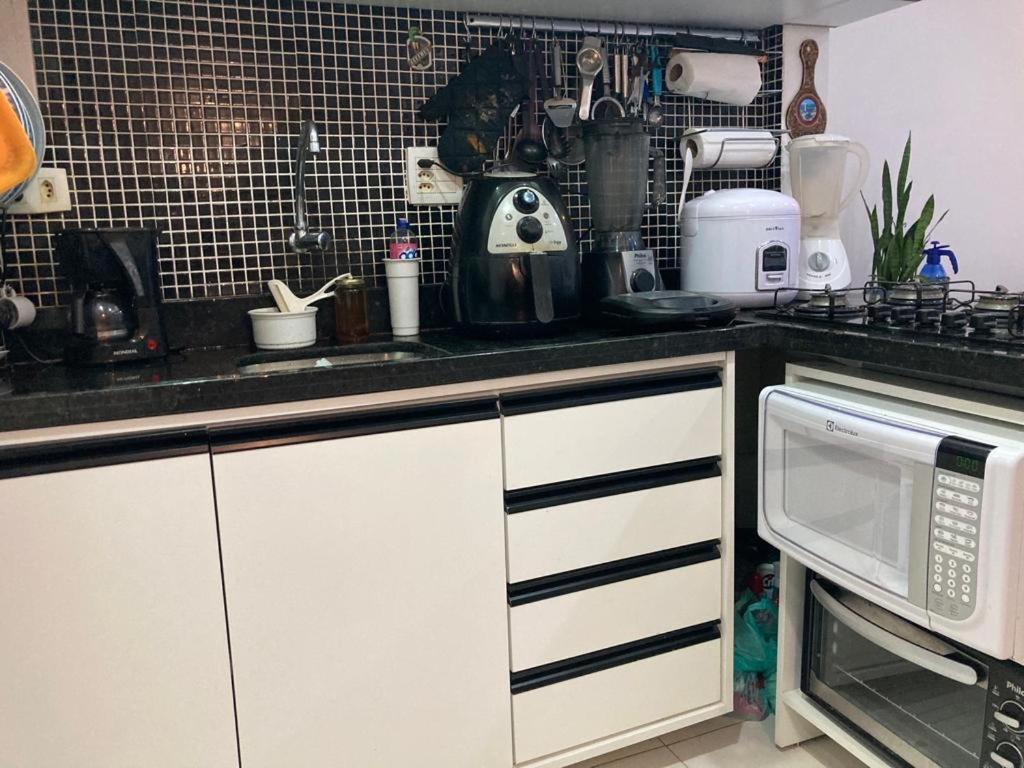 Em Copacabana Apartamento Mobiliado No Posto 6 ริโอเดจาเนโร ภายนอก รูปภาพ